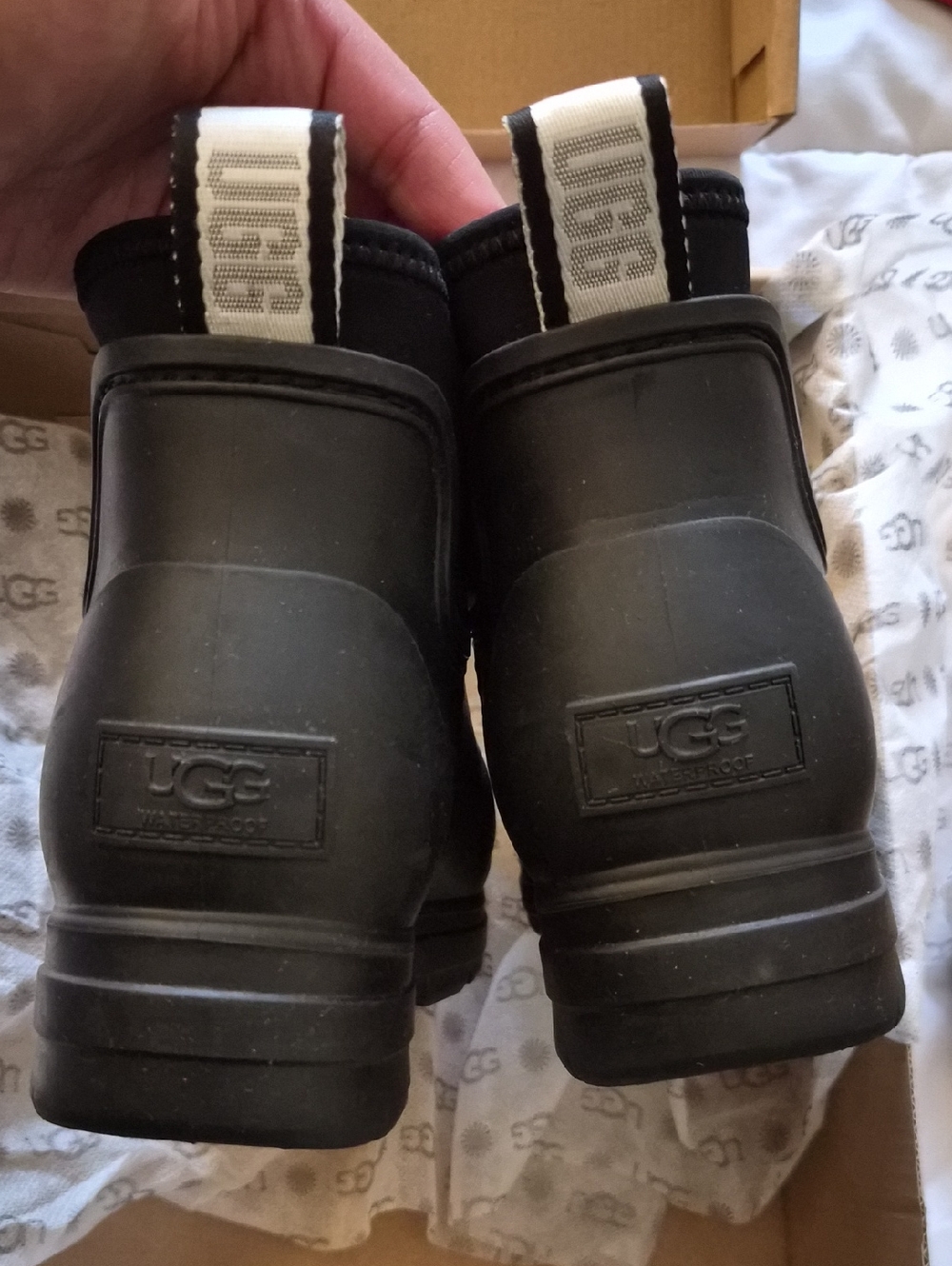 UGG Droplet Black Waterproof Short Rain Boots - Picture 3 of 5